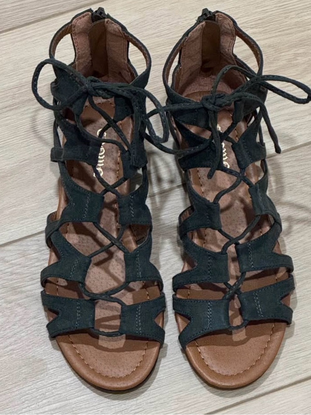 Crown Vintage Dark Green Lace-Up Gladiator Sandals